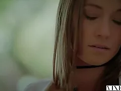 La ragazza vuole conoscere giochi online gratis porno meglio l'uomo, o più precisamente conoscere il bullone