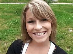 La ragazza video porno casalinghi gratis con l'asino molto gustoso